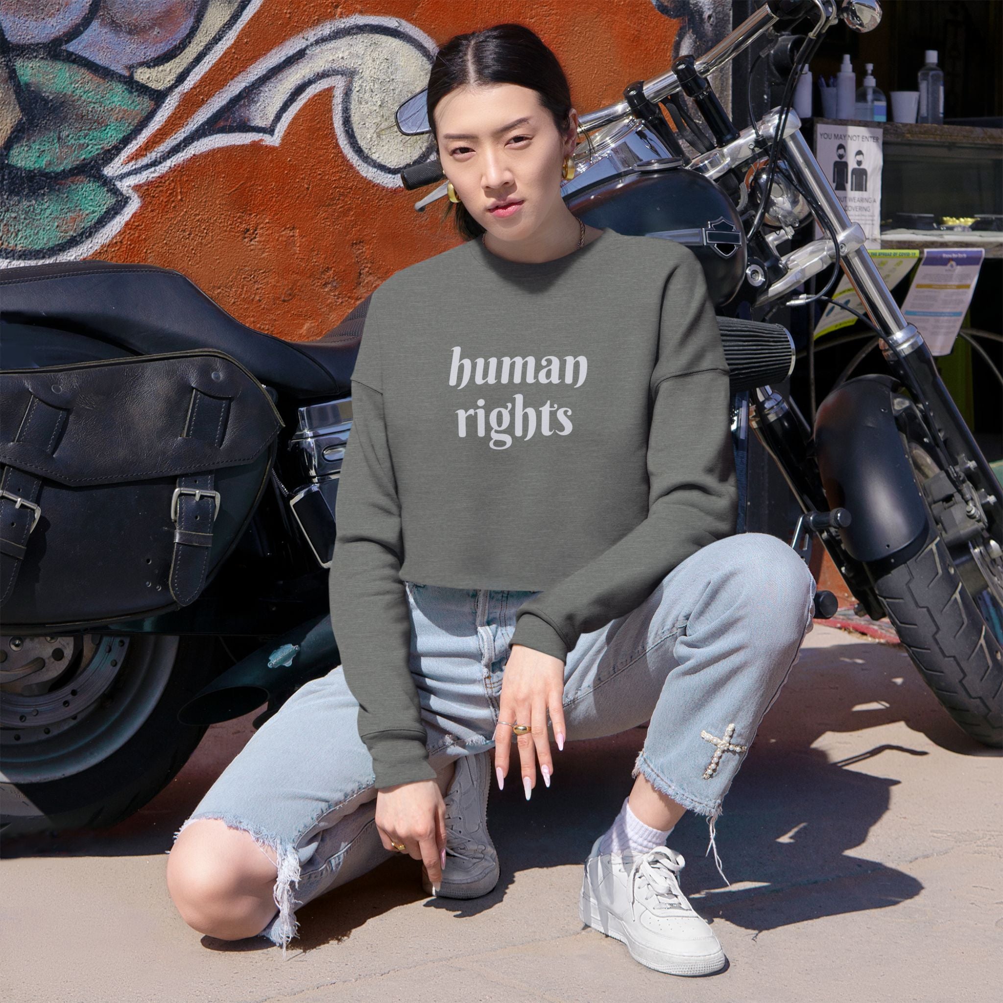 HUMAN RIGHTS - Cropped Sweatshirt